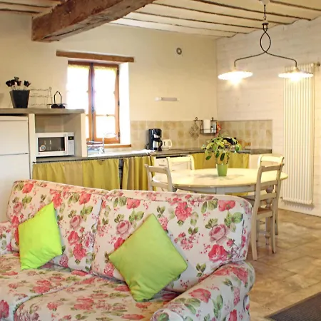 Hébergement de vacances Neuilly-le-réal, 4 Pièces, 6 Personnes - Fr-1-489-69